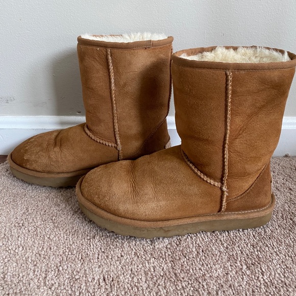 ugg’s - Picture 1 of 2